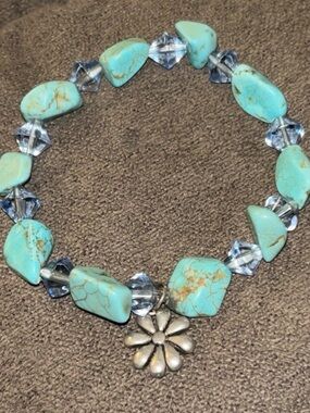 Turquoise Bead Stretch Bracelet with Silver Flower Charm
